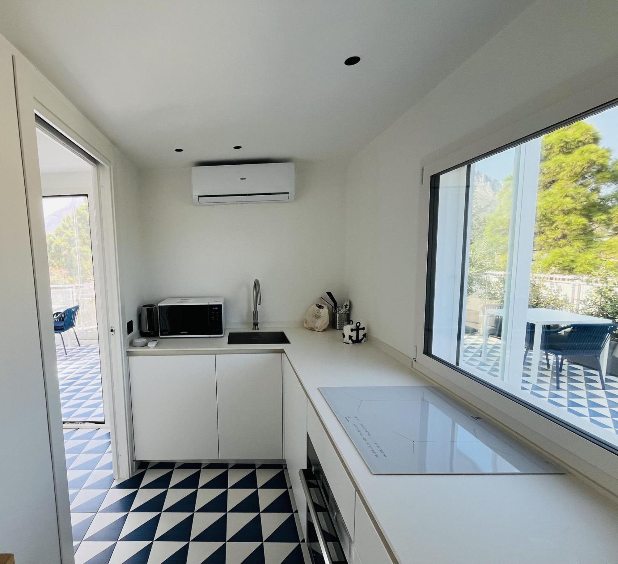 Marina Boutique Bed & Breakfast *